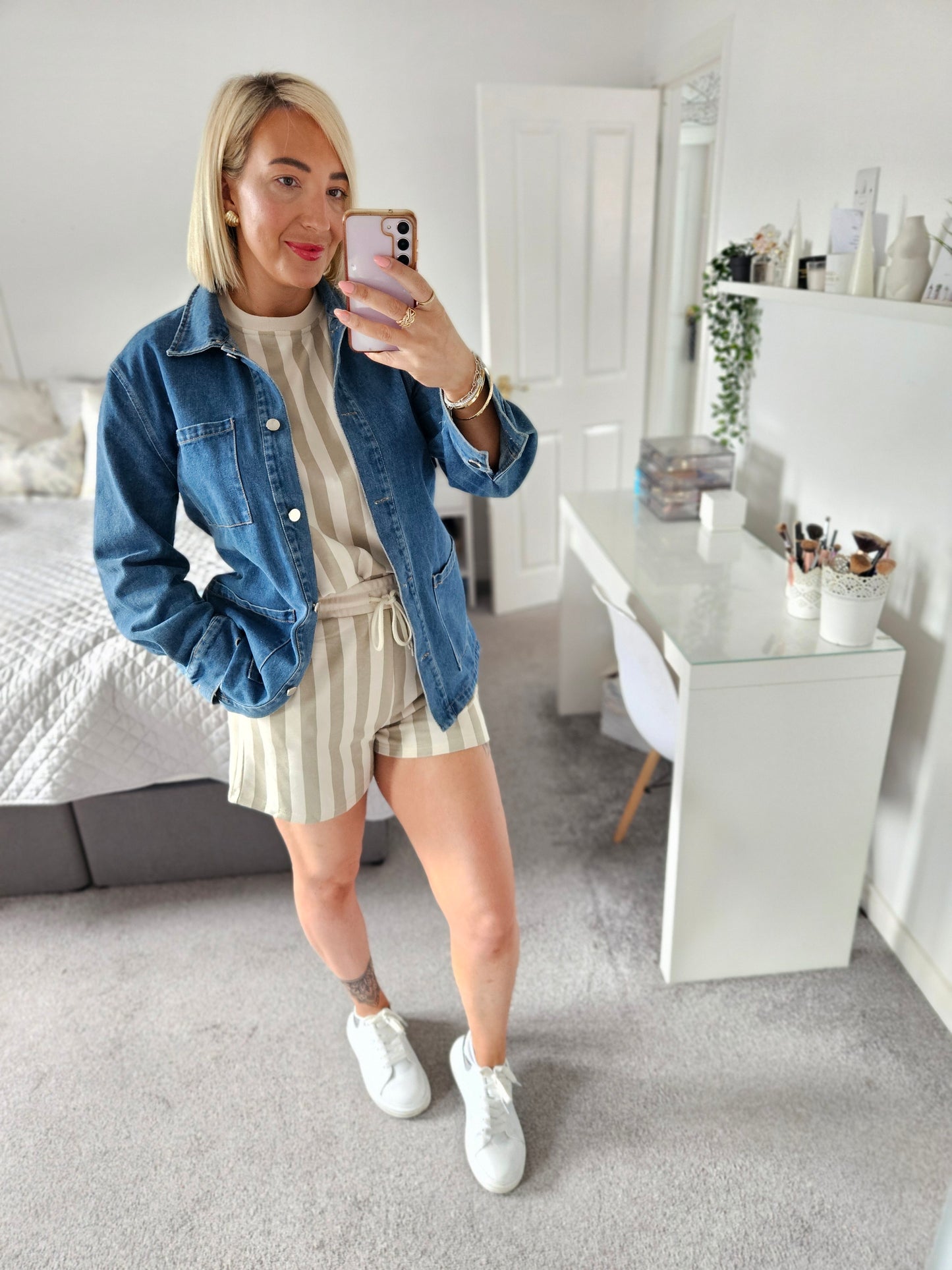 Cream & Beige Shorts