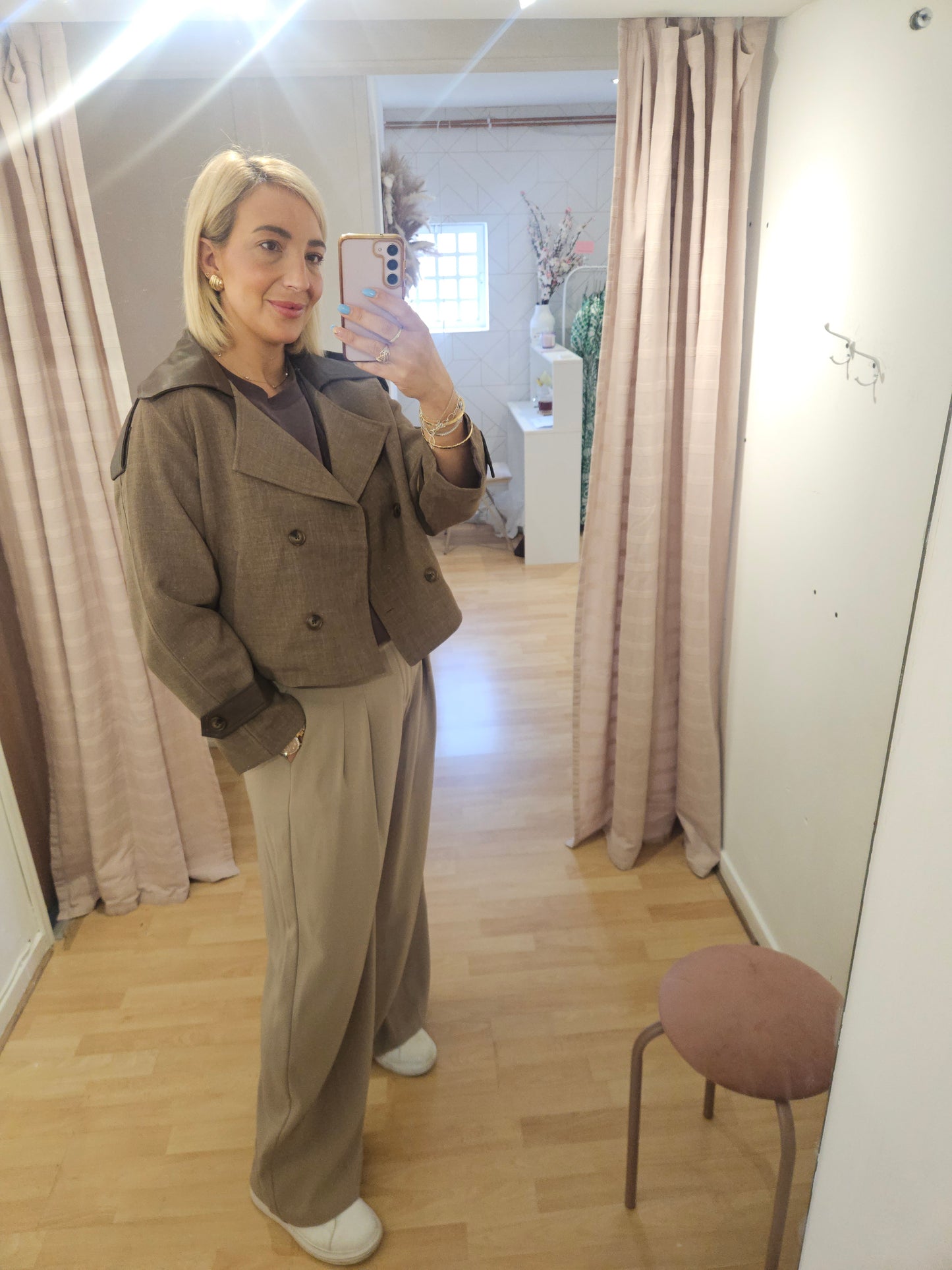 Chocolate Cropped trench