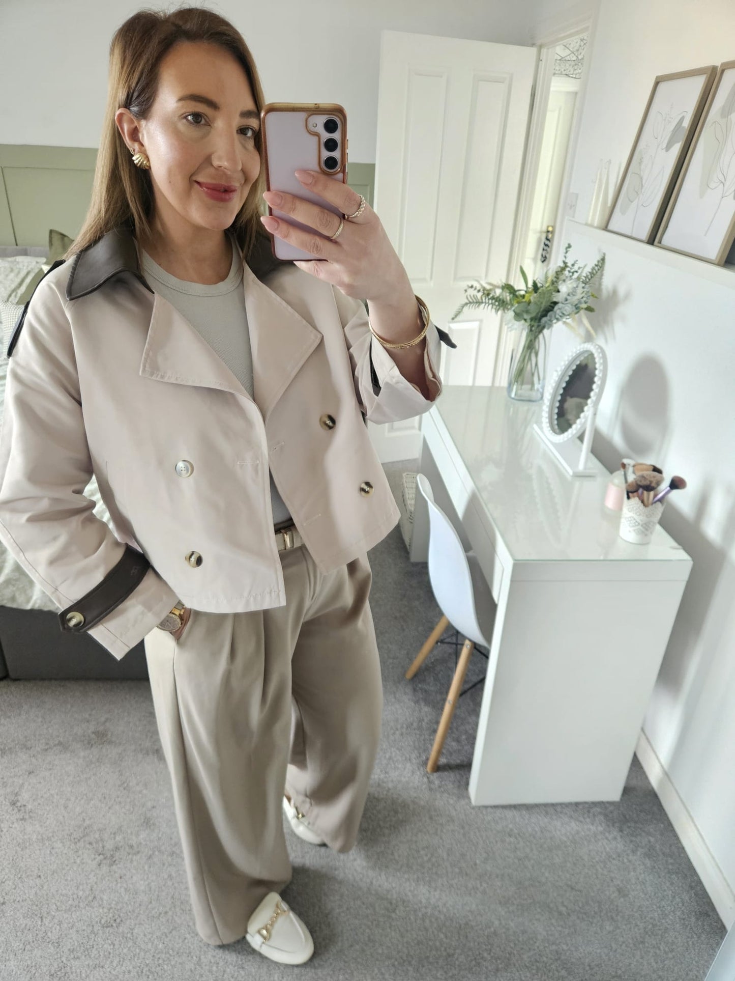 Cream Trench