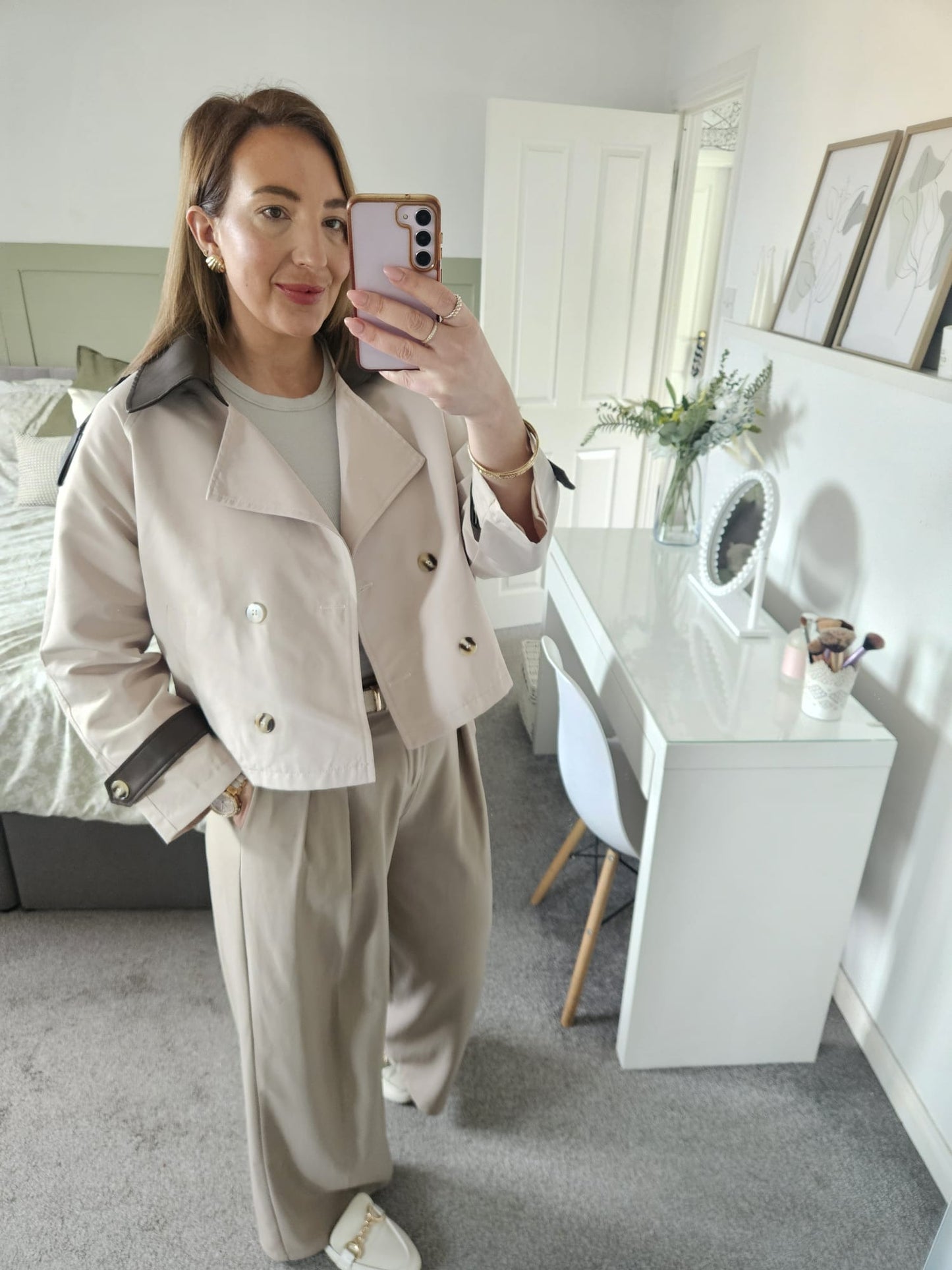 Cream Trench
