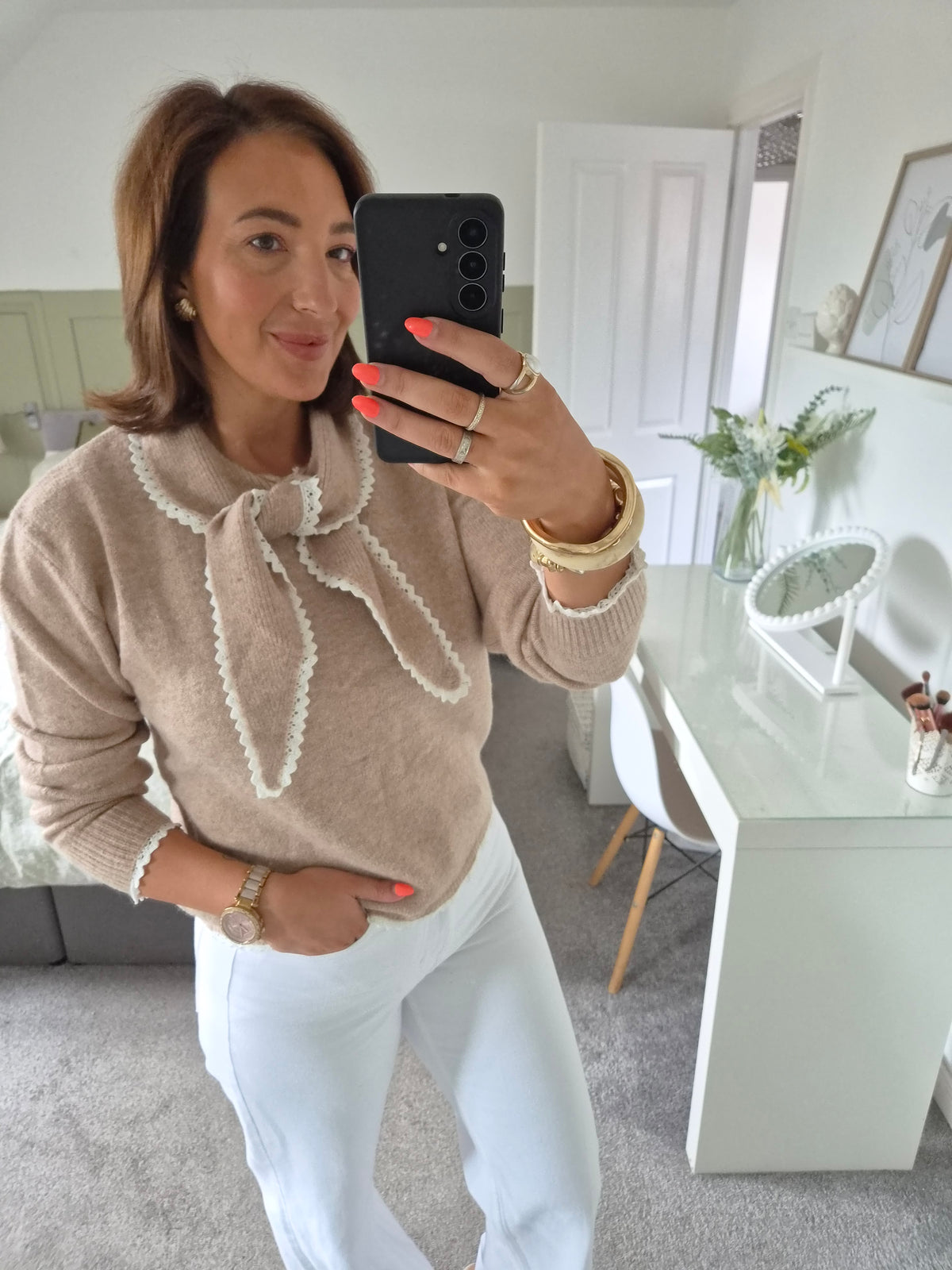 Camel jumper